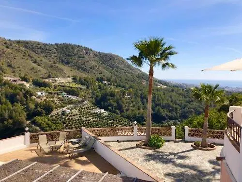 Villa With Private Pool, Mountain And Sea Views Malaga
